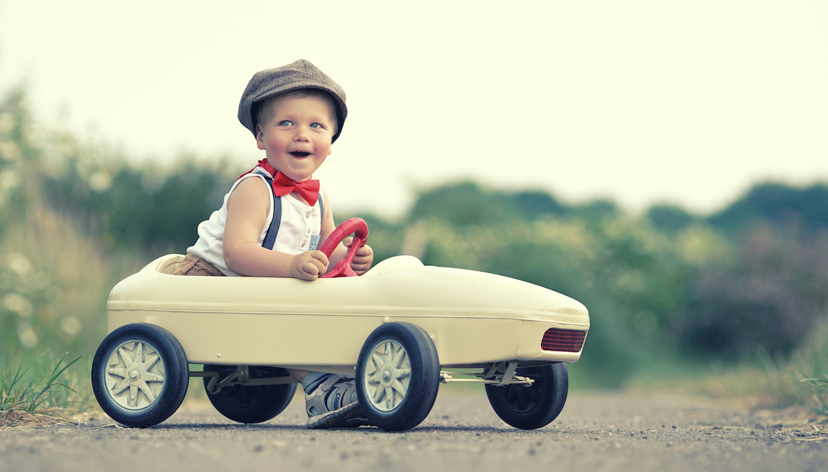 Wie befördere ich Kinder im Auto?