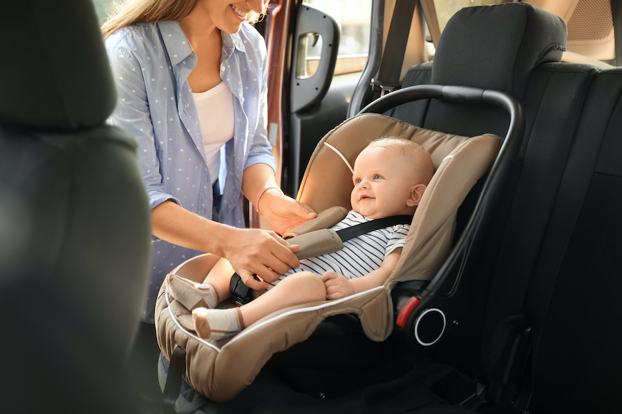 Vorschriften für die Beförderung von Kindern in einem Auto