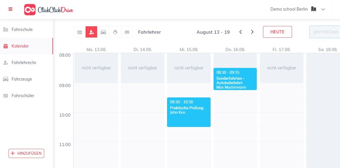 Screenshot aus der Fahrschulverwaltungssoftware ClickClickDrive Partner zeigt den Kalender mit Unterrichten für Schüler und Fahrlehrer.